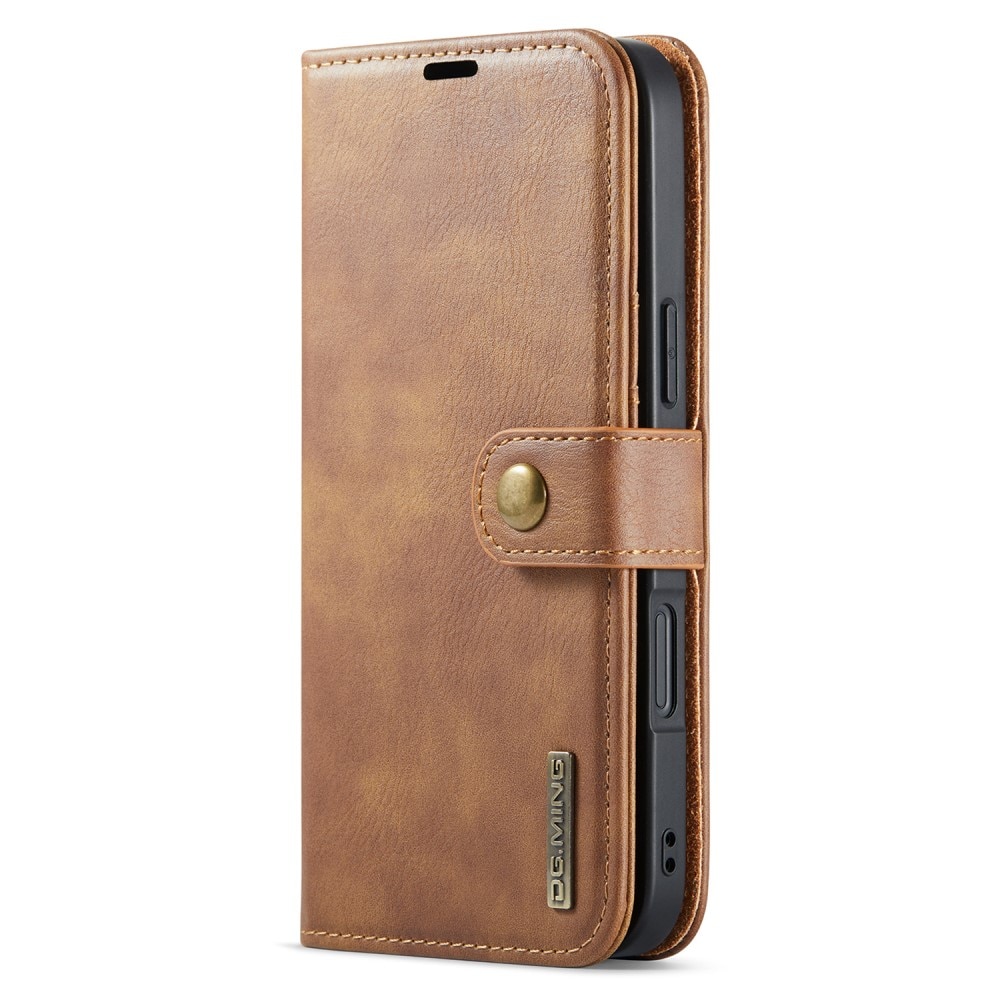 Magnet Wallet iPhone 16 Plus Cognac